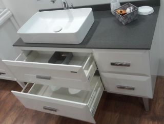 Тумба-умывальник COMFORTY Империя 120 с графитовой столешницей с Comforty 78189 ,00-00013788