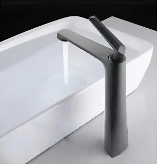 Смеситель для раковины Milleau CRISTAL MLV6223LH-MB черный