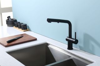 Смеситель для кухни Raglo R86.49.06 с выдвижным изливом чёрный