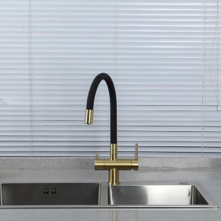 Смеситель для кухни Gappo G4398-33 под фильтр с гибким изливом чёрный/золото